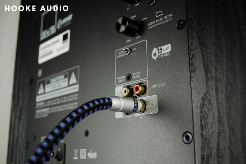 Connect Using The LFE Subwoofer Output