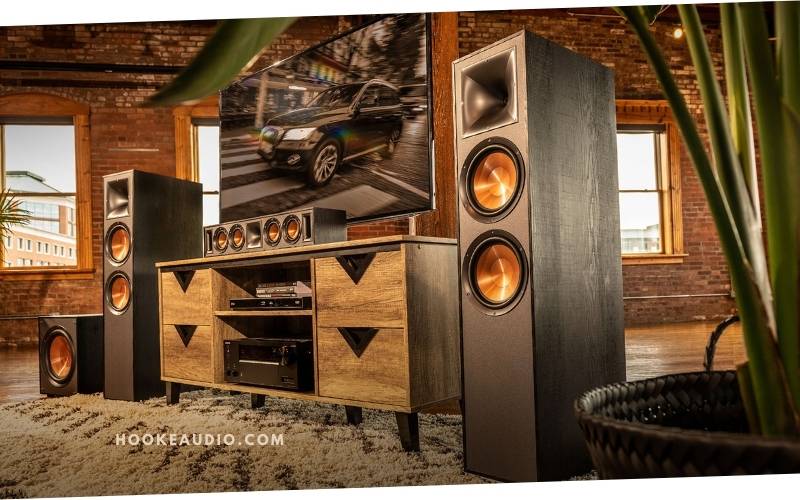 R 625Fa Tower Speakers
