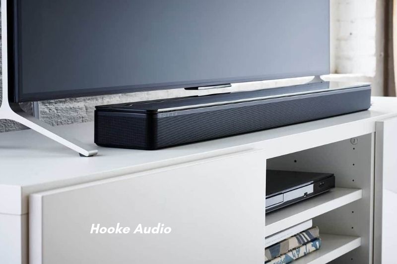 What number of speakers can you connect with Bose SoundTouch300